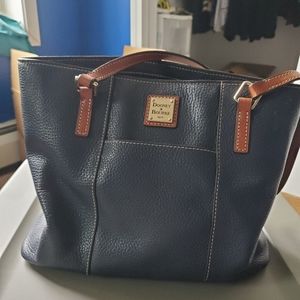 Dooney and Bourke navy blue pebbled leather shoulder bag